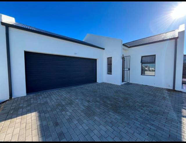 3 BEDROOM HOUSE FOR SALE IN LAAIPLEK